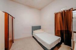 Charlton Park (D19), Terrace #496702561